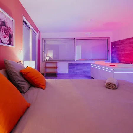 Appartspa59 - Suite Tentation - Balneo, Sauna - Secret Room En Option Supplementaire Valenciennes Exterior photo