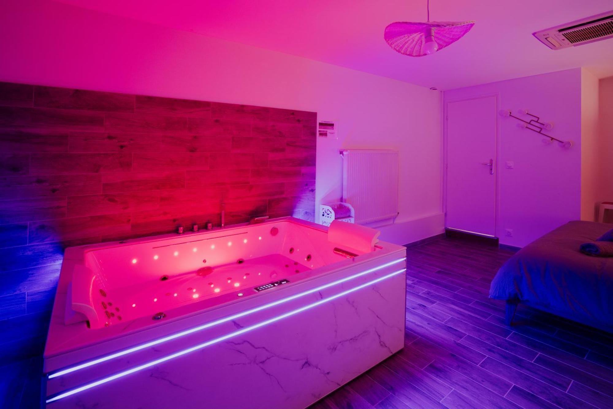 Appartspa59 - Tentation - Balneo, Sauna - Secret En Option Supplementaire Apartamento *